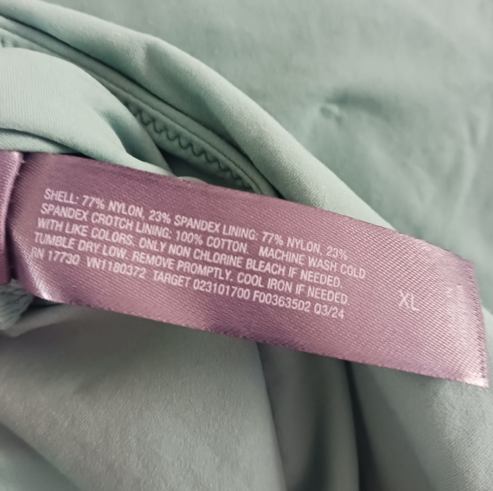 Auden Luxury Collection Long Sleeve Bodysuit - Picture 6 of 6